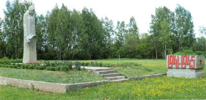 Село Кузнечиха. Мемориал «Скорбящая мать»
